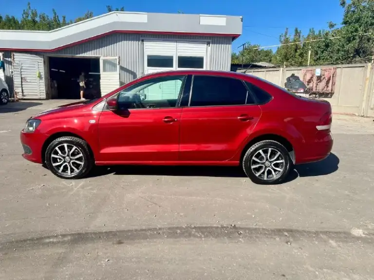 Продам
Volkswagen polo ( volkswagen поло)
Год выпуска-2013
Коробка автомат
Автомобиль в хорошем состоянии все исправно работает. Двигатель работает тихо ровно не дымит. По электронной части ошибок нет, все исправно работает. Кондиционер холодит отлично.
Автомат коробка работает без нареканий.
Все жидкости поменял в двигателе и коробке все свежее.
Автомобиль без вложений
Цена-665 тыс руб
+79493361589
📞 Звоните: +7(949)3361589 - фотография - 3