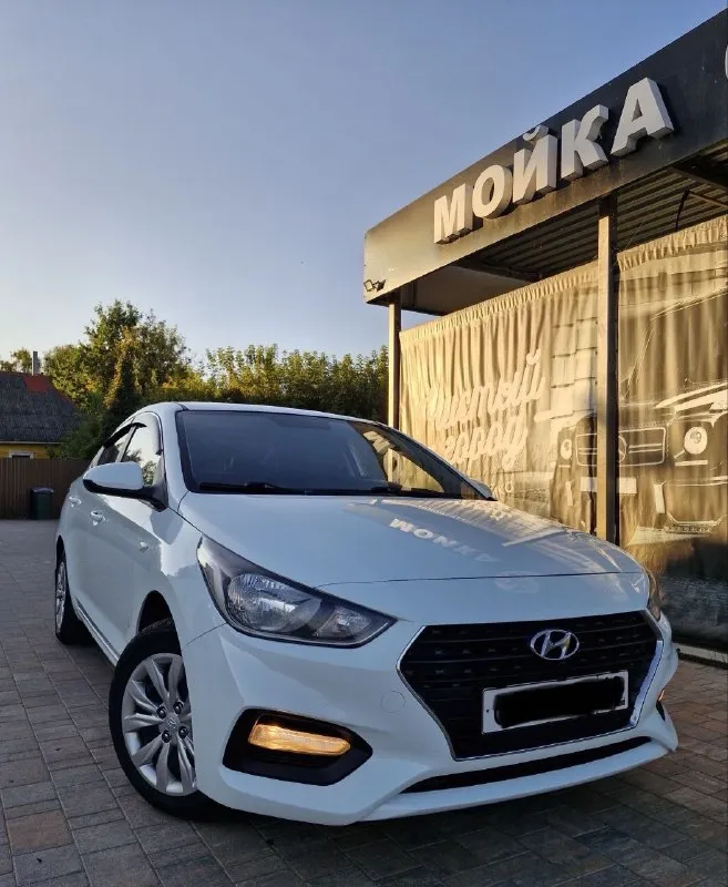 Красный луч. Продам hyundai solaris 2017 года выпуска
Пробег оригинальный 154.000. Без дтп.
Акпп - гидротрансформатор (самый надежный )
1.4 В идеальном состоянии, масло от замены до замены. Очень резвый и расход в 6 литров трасса, город 8 литров.
Салон как у нового автомобиля. Кузов без сколов и рыжиков, резина летная(новая)
Имеется abs, esp, подогревы сидений и руля, мульти руль, 4 стеклоподъемника, сигнализация с авто запуском, хорошая мультимедиа. Автомобиль в отличном состоянии, кто купите себе, будет долгие года доволен.
Переоформление без проблем, буду лично в мрэо
Цена 950.000₽ +79591345350
📞 Звоните: +7(959)1345350 - фотография - 1