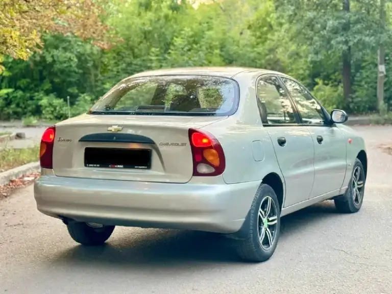 💶 Цена: 355.000₽
📮 Город:донецк
🚘 Марка/модель: chevrolet lanos (sx)
📅 Год выпуска: 2008
📊 Пробег: 158.000 км.
⛽ Двигатель: 1.5
🔧 Тип кпп: механика
📝 Описание: машина в хорошем состоянии.
Двигатель с коробкой на отлично.
Салон в отличном состоянии.
Кузов в хорошем состоянии.
Родные стекла.
Полная комплектация.
Кондиционер, (рабочий)стеклоподъемники, гур,
Обогрев заднего стекла.
Магнитола aux, usb
Переоформление без проблем.
Более детальные вопросы, по +79494341784
📞 Звоните: +7(949)4341784 - фотография - 4