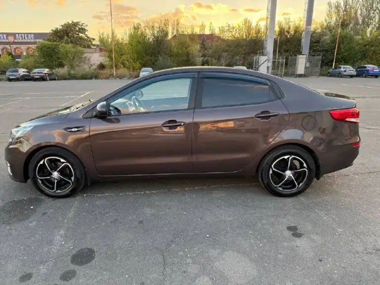 Kia rio 2016 год
1.6 Бензин на обычном автомате!
Родной пробег 161000км
В хорошем состоянии все работает на 5,кондиционер холодит,
Кузов оцинкованный коррозии нет
2 Ключа, полностью обслужена
Вложений не требует,
С документами полный порядок!
Цена 1🍋
Могу скинуть больше фото, видео
Г. Донецк
+79493710826
📲 Tg: @oleg_bbb1
📞 Звоните: +7(949)3710826 - фотография - 4