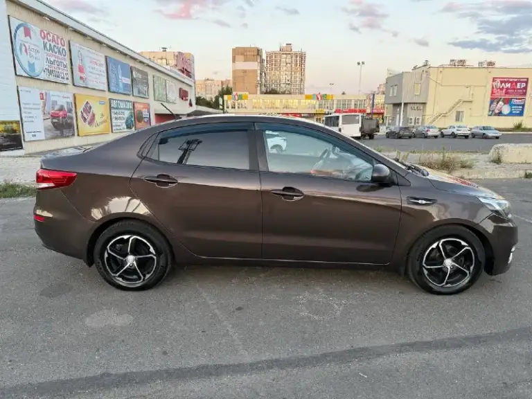 Kia rio 2016 год
1.6 Бензин на обычном автомате!
Родной пробег 161000км
В хорошем состоянии все работает на 5,кондиционер холодит,
Кузов оцинкованный коррозии нет
2 Ключа, полностью обслужена
Вложений не требует,
С документами полный порядок!
Цена 1🍋
Могу скинуть больше фото, видео
Г. Донецк
+79493710826
📲 Tg: @oleg_bbb1
📞 Звоните: +7(949)3710826 - фотография - 5