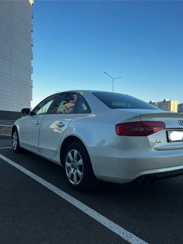 Audi a4 в8 restaling 🚘
1.8 Tfsi ( едет очень бодро)☄️
2️⃣0️⃣1️⃣2️⃣ Года выпуска
Коробка - робот 🤖
Пробег 177 тысяч 💯
В машине было сделано и заменено:поршни, шатуны, вкладыши, цепи грм, опорный кронштейн распредвалов(последней ревизии), тефлоновые кольца на форсунках, все сальники и прокладки, помпа, клапана и магниты фазовращателя, тормозные колодки🛠️
Заменено масло в коробке, а также все жидкости в машине и новые фильтра
Кондиционер обслужен, заправлен, работает исправно✅
Подогрев сидений и зеркал🔥
Двухзонный климат контроль
Мульти руль, гур, usb, aux, музыка, компьютер💻
Салон чистый, не прокуренный🧼
Проверка авто на любом вашем сто
В машину сел, завел и поехал хоть в москву, хоть в питер 🏙️
Продажа от собственника, переоформление
+79497127735 Женя - фотография - 5