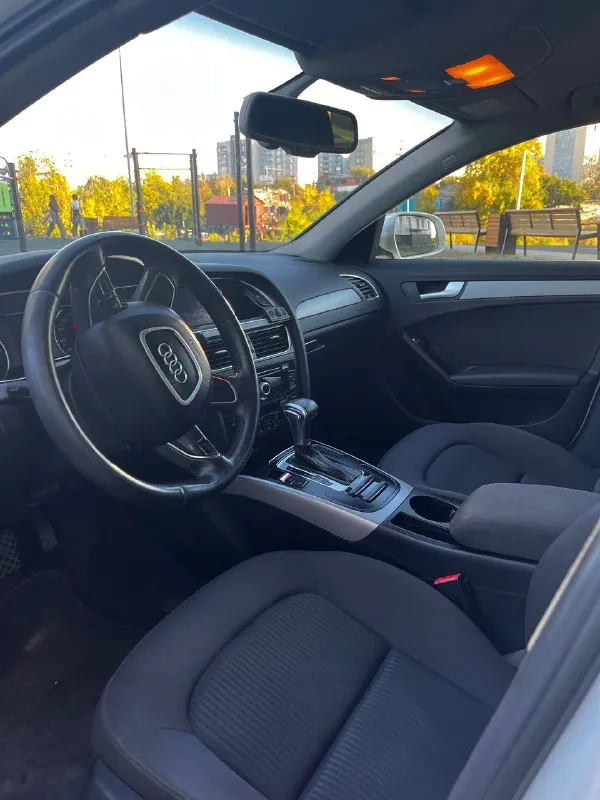 Audi a4 в8 restaling 🚘
1.8 Tfsi ( едет очень бодро)☄️
2️⃣0️⃣1️⃣2️⃣ Года выпуска
Коробка - робот 🤖
Пробег 177 тысяч 💯
В машине было сделано и заменено:поршни, шатуны, вкладыши, цепи грм, опорный кронштейн распредвалов(последней ревизии), тефлоновые кольца на форсунках, все сальники и прокладки, помпа, клапана и магниты фазовращателя, тормозные колодки🛠️
Заменено масло в коробке, а также все жидкости в машине и новые фильтра
Кондиционер обслужен, заправлен, работает исправно✅
Подогрев сидений и зеркал🔥
Двухзонный климат контроль
Мульти руль, гур, usb, aux, музыка, компьютер💻
Салон чистый, не прокуренный🧼
Проверка авто на любом вашем сто
В машину сел, завел и поехал хоть в москву, хоть в питер 🏙️
Продажа от собственника, переоформление
+79497127735 Женя - фотография - 6