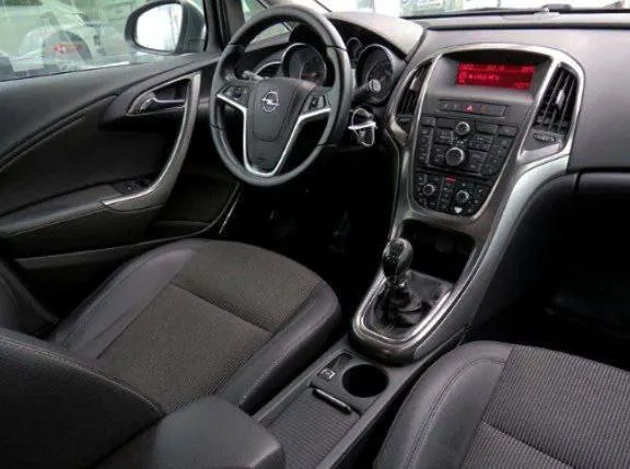 Opel astra j рейсталенг
Год выпуска 2012 конец,
Объем двигателя 1.6 16v
Кпп 5 ступенчатая
Родной пробег 158.000 т км
Один владелец,
Авто, всю жизнь, в одной семье,

Состояние кузова впечатляет
Рыжиков сколов и тд нет !
Авто в отличном состояние
В красивом цвете синий металлик,

Богатая комплектация,
Круиз контроль,
Двух зонный климат контроль,
Датчик света,
Датчик дождя,
Комбинированный салон,
Подогрев сидений,
Подогрев руля,
Подогрев стекла,
Полный электростеклопакет,
Парктроники,
Хорошая акустика,
Комплект резины с дисками,
Две пары заводских ключей,
Сервисные книжки и т. П,

Автомобиль без вложений!
Готов на любое сто
Я владелец по документам
Продаже с оформлением в мрэо

Осмотр г. Донецк
Цена 815.000.р
Аргументированный торг

Номер телефона
+7949-510-46-92 - фотография - 5