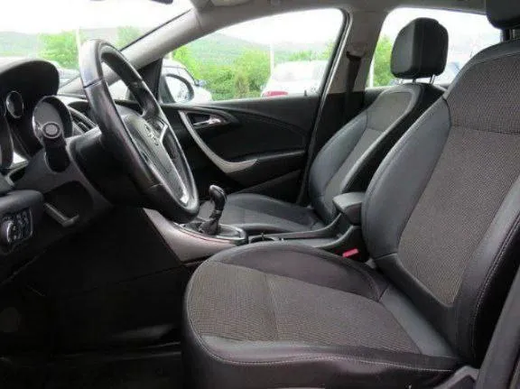 Opel astra j рейсталенг
Год выпуска 2012 конец,
Объем двигателя 1.6 16v
Кпп 5 ступенчатая
Родной пробег 158.000 т км
Один владелец,
Авто, всю жизнь, в одной семье,

Состояние кузова впечатляет
Рыжиков сколов и тд нет !
Авто в отличном состояние
В красивом цвете синий металлик,

Богатая комплектация,
Круиз контроль,
Двух зонный климат контроль,
Датчик света,
Датчик дождя,
Комбинированный салон,
Подогрев сидений,
Подогрев руля,
Подогрев стекла,
Полный электростеклопакет,
Парктроники,
Хорошая акустика,
Комплект резины с дисками,
Две пары заводских ключей,
Сервисные книжки и т. П,

Автомобиль без вложений!
Готов на любое сто
Я владелец по документам
Продаже с оформлением в мрэо

Осмотр г. Донецк
Цена 815.000.р
Аргументированный торг

Номер телефона
+7949-510-46-92 - фотография - 6