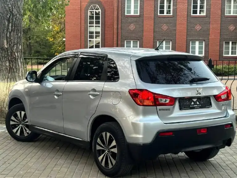 Продам mitsubishi asx рест,
Год выпуска:2013
Обьем двигателя:1.6
Кпп механика
Родной пробег 129.000км
Один владелец,
Авто в родном окрасе!
Комфортабельный, вместительный надёжный японский кроссовер
Автотека✅

Авто в идеальном внешнем и техническом состояние,
В родном окрасе,
Мотор коробка 5+ готов на любую проверку на сто

Комплектация: бортовой компьютер, подогрев сидений, кондиционер, электро зеркала, мультируль, парктроники, камеразаднего вида, хорошая акустика, два комплекта резины с дисками! Полный комплект ключей
Складывающие сидение, комфортный багажник

За машиной очень ухаживали
Есть все необходимое для комфортного вождения.
Этa мaшинa oчень достойный вариант, для любой мecтнoсти! Экономичный, шустpый и самоe вaжнoe надёжный! Кроссовер
Очень надeжные японскиe мoтopы, которые отлично сочетаются с механической коробкой передач

Продажа с переоформлением
Номер телефона
+7949-510-46-92

Цена 1.080.000р

Г. Донецк - фотография - 3