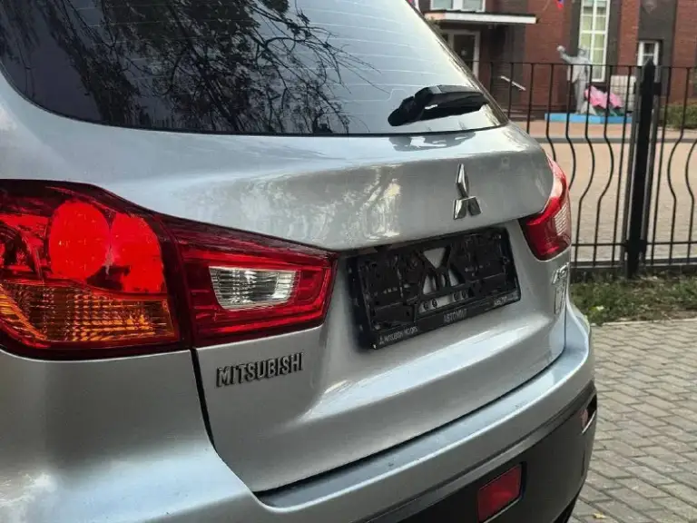 Продам mitsubishi asx рест,
Год выпуска:2013
Обьем двигателя:1.6
Кпп механика
Родной пробег 129.000км
Один владелец,
Авто в родном окрасе!
Комфортабельный, вместительный надёжный японский кроссовер
Автотека✅

Авто в идеальном внешнем и техническом состояние,
В родном окрасе,
Мотор коробка 5+ готов на любую проверку на сто

Комплектация: бортовой компьютер, подогрев сидений, кондиционер, электро зеркала, мультируль, парктроники, камеразаднего вида, хорошая акустика, два комплекта резины с дисками! Полный комплект ключей
Складывающие сидение, комфортный багажник

За машиной очень ухаживали
Есть все необходимое для комфортного вождения.
Этa мaшинa oчень достойный вариант, для любой мecтнoсти! Экономичный, шустpый и самоe вaжнoe надёжный! Кроссовер
Очень надeжные японскиe мoтopы, которые отлично сочетаются с механической коробкой передач

Продажа с переоформлением
Номер телефона
+7949-510-46-92

Цена 1.080.000р

Г. Донецк - фотография - 5