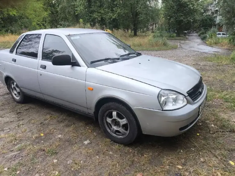 Lada priora
2009
1.6 Гур
71.700Км

Авто в отличном состоянии без каких либо материальных вложений, все работает, все светиться, дно, стаканы целые и никогда с ними ничего не делалось, масла везде заменены, ремень менялся в прошлом году.
Гидрики не стучат
Все расскажу, покажу, собственник авто и вписан в птс
Торг присутствует у капота.
Автотеку скину по запросу

+79494959873
@V_zaxarov
Цена: 390.000 - фотография - 1