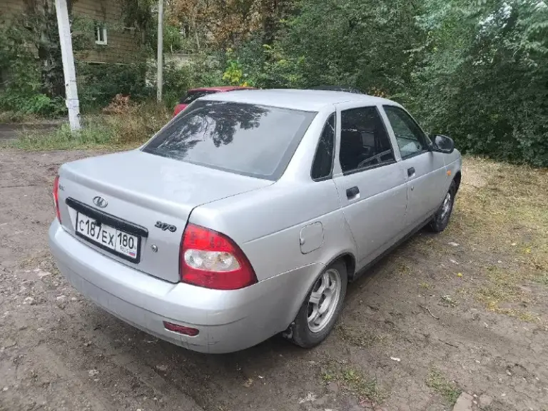 Lada priora
2009
1.6 Гур
71.700Км

Авто в отличном состоянии без каких либо материальных вложений, все работает, все светиться, дно, стаканы целые и никогда с ними ничего не делалось, масла везде заменены, ремень менялся в прошлом году.
Гидрики не стучат
Все расскажу, покажу, собственник авто и вписан в птс
Торг присутствует у капота.
Автотеку скину по запросу

+79494959873
@V_zaxarov
Цена: 390.000 - фотография - 2