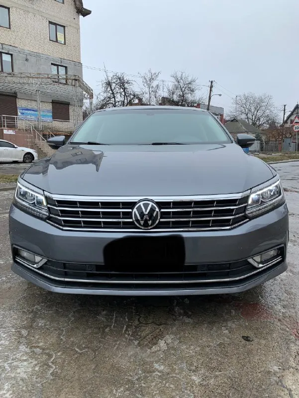 Volkswagen passat se nms ‘18
Год выпуска: 2018
Объём двигателя: 2.0 turbo
Топливо: бензин
Комплектация: кожаный салон, люк, ассистенты (слепые зоны, выезд с парковки, адаптивный круиз-контроль (дистроник) все работает), климат контроль
2-Х зонный, датчик света, датчик дождя, подогрев передних и задних сидений, бесключевой доступ, хорошая мультимедиа с навигацией, саграу и камерой заднего вида, передняя и задняя led-оптика, передние и задние парктроники.
Цена: 1 800 000₽
Донецк.
+7 (949) 374-97-32 Сергей
📞 Звоните: +7(949)3749732 - фотография - 2