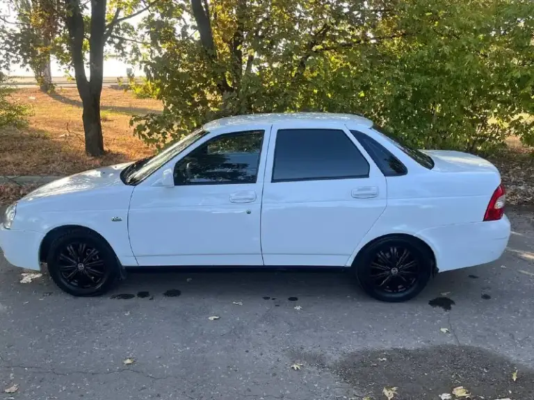 🚗 Продам автомобиль ваз приора 21703
▶️ Год выпуска: 2008 г. В.
▶️ Пробег: 176.000 км.
Подтверждён автотекой!!!
▶️ Объём двигателя: 1.6 л. , 126 мотор 16 клапанный
✅ 2 Хозяин!!!
ℹ️ описание:
✅ Автомобиль в очень хорошем состоянии.
✅ Двигатель, кпп на отлично, ходовая после ремонта.
Отрабатывает на 100 %
✅ Салон чистый, ухоженный.
🔥Комплектация люкс!!!
--Кондиционер--
• Есп 4 шт
• Эур
-Подогрев сидений
-Подогрев заднего стекла
-Подогрев зеркал
- Абс
--Датчик света--
Регулировка зеркал
Без дтп!!!
Предоставляю видео обзор автомобиля по требованию!

🏛 Юридически автомобиль чист, никаких штрафов и запретов!

💰 Цена: 370.000 рублей
Торг торг тогр
🏢 Осмотр: г. Амвросиевка.
По договору могу приехать к вам.
☎ Телефон для связи: +79493391770 звоните, пишите!!!телефон работает всегда. ..!!!!
На номере телеграмм, вацап - фотография - 4