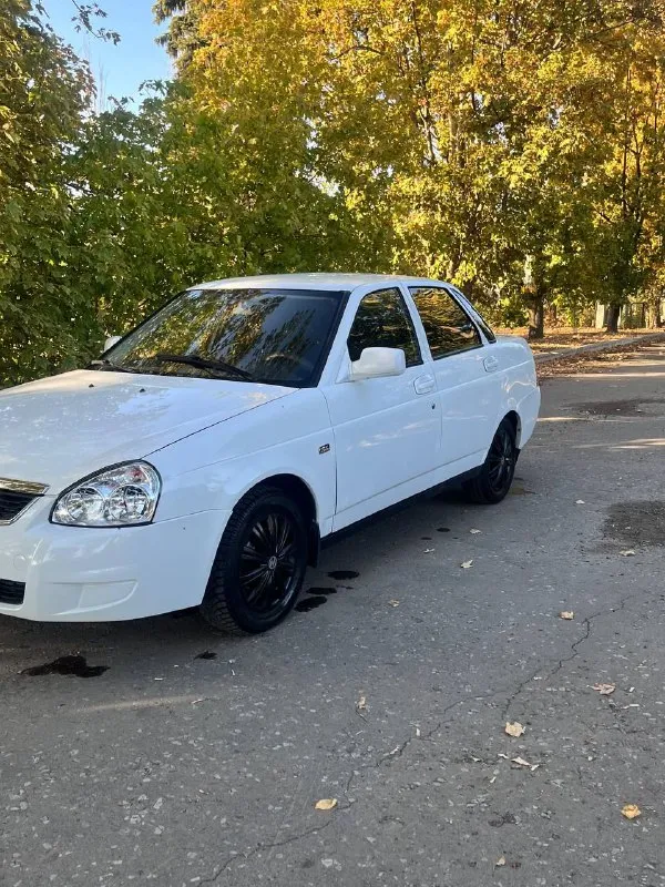 🚗 Продам автомобиль ваз приора 21703
▶️ Год выпуска: 2008 г. В.
▶️ Пробег: 176.000 км.
Подтверждён автотекой!!!
▶️ Объём двигателя: 1.6 л. , 126 мотор 16 клапанный
✅ 2 Хозяин!!!
ℹ️ описание:
✅ Автомобиль в очень хорошем состоянии.
✅ Двигатель, кпп на отлично, ходовая после ремонта.
Отрабатывает на 100 %
✅ Салон чистый, ухоженный.
🔥Комплектация люкс!!!
--Кондиционер--
• Есп 4 шт
• Эур
-Подогрев сидений
-Подогрев заднего стекла
-Подогрев зеркал
- Абс
--Датчик света--
Регулировка зеркал
Без дтп!!!
Предоставляю видео обзор автомобиля по требованию!

🏛 Юридически автомобиль чист, никаких штрафов и запретов!

💰 Цена: 370.000 рублей
Торг торг тогр
🏢 Осмотр: г. Амвросиевка.
По договору могу приехать к вам.
☎ Телефон для связи: +79493391770 звоните, пишите!!!телефон работает всегда. ..!!!!
На номере телеграмм, вацап - фотография - 7