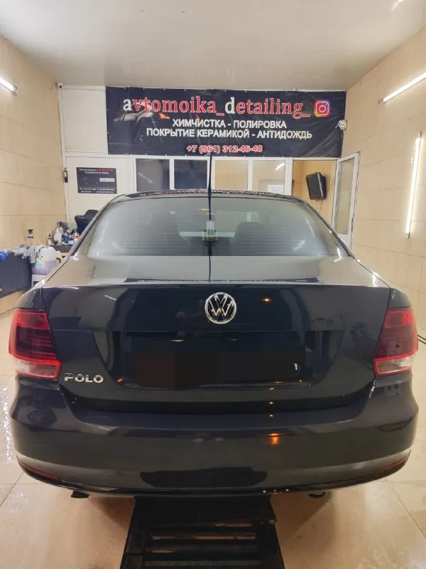 Продам volkswagen polo 2016 год, 1,6 6ступенчатый автомат, пробег 177 тысяч, то проведено, машина на новой резине, кондиционер работает как надо.   Цвет авто очень красивый и редкий в нашем регионе. Цена данного авто 930 тысяч. Торг минимальный. Осмотр макеевка телефон для связи +79495080878 - фотография - 9