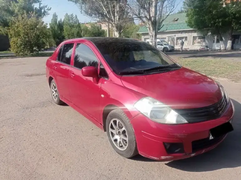 Продам nissan tiida 1.6 2010 года. Пробег 260 тысяч. Машина хорошая, вложений не требует, сел поехал. Ходовая новая, масло менялось вовремя. Недавно были обслужены тормоза в круг. Мультируль, кондиционер (заправлен) все электростеклоподьемники, подогрев
Передних сидений, андроид магнитола электро зеркала. Коробка механика. Цена 550 тысяч +79494170737 - фотография - 1