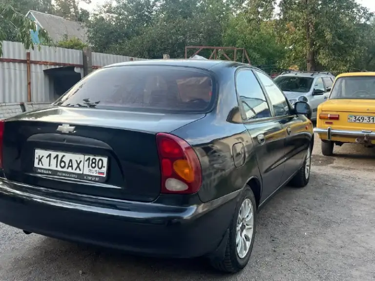 Продам ланос в хорошем состоянии авто без гнили рыжиков и всего прочего двигатель работает идеально не троит не дымит коробка не хрустит не выбивает ходовой части без вложений сел поехал документы кристально чистые цена 220 тысяч торг остальные вопросы по телефону +79495824278 - фотография - 4