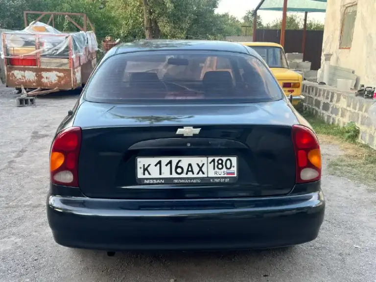 Продам ланос в хорошем состоянии авто без гнили рыжиков и всего прочего двигатель работает идеально не троит не дымит коробка не хрустит не выбивает ходовой части без вложений сел поехал документы кристально чистые цена 220 тысяч торг остальные вопросы по телефону +79495824278 - фотография - 5