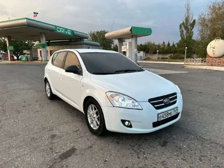 ❗Продам kia ceed❗
Год выпуска 2008,мотор 2.0 (бензин, 143 л. С. ),коробка: механика, пробег: 254.000км

✅Цена: 400.000р срочно без торга

📑 Юридически абсолютно чистая, любое переоформление без проблем!

♻Автомобиль в хорошем состоянии. Мотор не дымит и не троит, коробка работает хорошо, без хрустов и т. Д.

⚠️Установлено и вписано в документы гбо пропан евро 4.

⚙️То: новые стойки (перед, зад), рулевые наконечники, стойки стабилизатора, втулки стабилизатора (перед, зад), опорные подшипники, пыльники и отбойники, топливный насос и форсунки.

♻Комплектация: кожаный салон, климат контроль, круиз контроль, мультируль,3х режимный подогрев сидений, усилитель руля, стеклоподъемники,8 подушек безопасности, abs, esp.

🏠Осмотр днр, г. Амвросиевка
☎️Подробности по телефону:
+79493060188
(Whatsapp, telegram) - фотография - 4