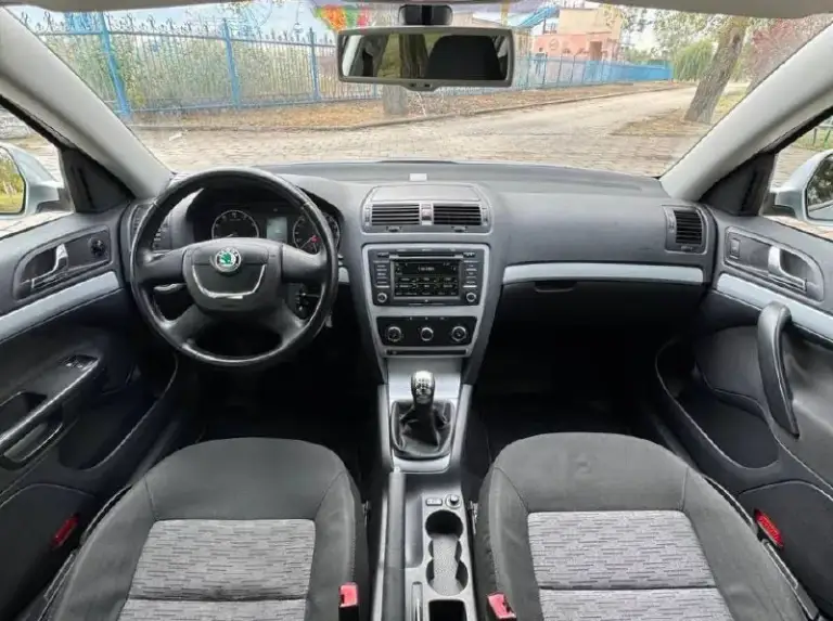 🇨🇿 Skoda octavia a5
💰Цена: 1 030 000р.
🏢Город: мариуполь
📅Год выпуска: 2009
🧾Пробег: 196 625 км.
⚙️Двигатель: 1.6
⛽Топливо: бензин
⚙️Кпп: механика
📞 Телефон:
+7-949-551-91-52
+7-949-727-41-51
+7-989-263-55-56
💾 Описание: - фотография - 8