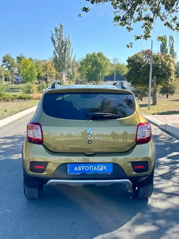 🇫🇷 Renault sandero stepway

💰Цена: 950 000р
🏢Город: мариуполь
📅Год выпуска: 2015
🧾Пробег: 114 691 км.
⚙️Двигатель: 1.6 8v
⛽Топливо: бензин
⚙️Кпп: механика

📞 Телефон:

+7-949-727-41-51
+7-989-263-55-56
+7-949-551-91-52

💾 Описание:

Комфортный, вместительный автомобиль с высоким клиренсом и большой надёжностью, всё время обслуживался у официального дилера строго по регламенту.

✅ Состояние нового автомобиля!
✅ Один владелец, птс оригинал.
✅ Оригинальный пробег.
✅ Родная краска 100%
✅ Хорошая комплектация.

Надежный двигатель renault к7м 1.6 8-ми клапанный, простой и надёжный, коробка переключает идеально. Салон как в новой машине. Вложений не требует никаких.

Кондиционер ❄️, полный электропакет, гур, abs, птф, центральный замок, рейлинги на крыше, круиз-контроль, подогрев сидений.

Улица шевченко 269

🏦 Возможна продажа в кредит по двум документам. - фотография - 5