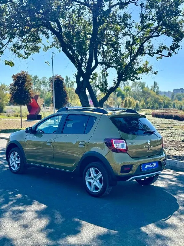 🇫🇷 Renault sandero stepway

💰Цена: 950 000р
🏢Город: мариуполь
📅Год выпуска: 2015
🧾Пробег: 114 691 км.
⚙️Двигатель: 1.6 8v
⛽Топливо: бензин
⚙️Кпп: механика

📞 Телефон:

+7-949-727-41-51
+7-989-263-55-56
+7-949-551-91-52

💾 Описание:

Комфортный, вместительный автомобиль с высоким клиренсом и большой надёжностью, всё время обслуживался у официального дилера строго по регламенту.

✅ Состояние нового автомобиля!
✅ Один владелец, птс оригинал.
✅ Оригинальный пробег.
✅ Родная краска 100%
✅ Хорошая комплектация.

Надежный двигатель renault к7м 1.6 8-ми клапанный, простой и надёжный, коробка переключает идеально. Салон как в новой машине. Вложений не требует никаких.

Кондиционер ❄️, полный электропакет, гур, abs, птф, центральный замок, рейлинги на крыше, круиз-контроль, подогрев сидений.

Улица шевченко 269

🏦 Возможна продажа в кредит по двум документам. - фотография - 6