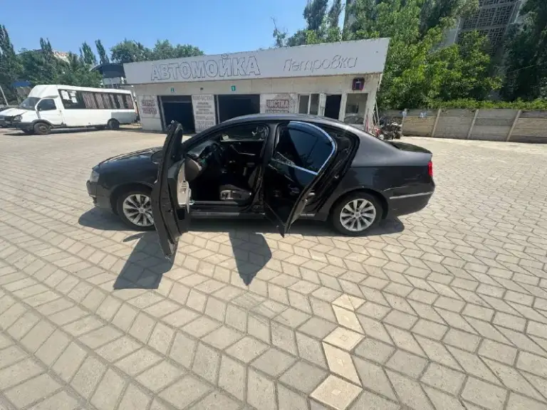 Продам wolkswagen passat(b6)
2006 Год, 225 000 пробега, двигатель 2.0 fsi, коробка автомат(aisin)
Город донецк(днр)
Цена 630 000₽ (хороший торг)
✅Магнитола с bluetooth, usb, aux
✅4Стеклоподьемника
✅Круиз-контроль
✅Датчик света
✅Датчик дождя
✅Спорт-режим
Резина зимняя, практически новая
Машина не новая
Есть нюансы по лкп не критичные, так же есть несколько ошибок не влияющие на езду
📱Звонить по номеру +79495023184 - фотография - 7