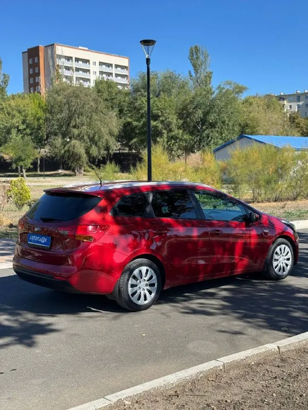 🍒 Kia ceed

💰Цена: 920 000р
🏢Город: мариуполь
📅Год выпуска: 2012
🧾Пробег: 173 664 км.
⚙️Двигатель: 1.6
⛽Топливо: бензин
⚙️Кпп: механика

📞 Телефон:

+7-949-727-41-51
+7-949-551-91-52
+7-989-263-55-56

💾 Описание:

👍 Идеальный универсал
На каждый день в отличной комплектации, будет очень удобный для семьи и так же для работы. Техническая часть на твердую пятерку и не требует никаких вложений.

✅ Один владелец.

Надёжный корейский двигатель g4fc в паре с классической механикой, порадует надёжностью, динамикой и маленьким расходом топлива. Опрятный кузов без коррозии в родной краске (два косметических подкраса)

Кондиционер, гидроусилитель руля, кожаный мультируль, полный электропакет, регулировка сиденья по высоте, сигнализация.

Улица шевченко 269

🏦 Возможна продажа в кредит по двум документам. - фотография - 6