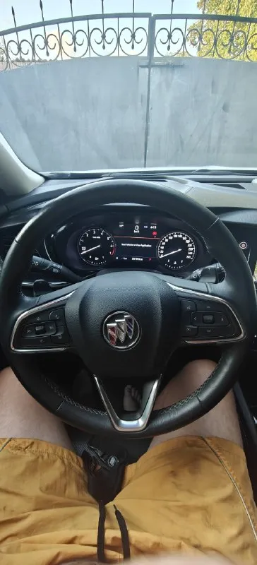 Продам buick envision st 2022г. В.
Двигатель 2.0т
Коробка автомат 9ст.
Пробег 36тыс.
2 Ключа
Полный привод, двойное остекление, кожаный салон, проекция, помощь при спуске, start-stop, удаленный запуск с брилка, открытия багажника с помощью ноги, музыка base, проекция, камера 360, двухтонный климат, подогрев руля, подогрев передних и задних сидений, вентиляция сидений, парктроник перед и зад, удержание в полосе, предупреждения при столкновение, мульти руль, датчик дождя, датчик света авто дальний, датчики слепых зон, лазерная оптика, usb, tipe-c, apple car play, android auto, датчики давления шин и многое другое.
По таким вопросам как где брать запчасти и все такое все есть в свободном доступе, мотор, ходовая, коробка все это устанавливалось так же на cadillac xt4-xt5
Г. Стаханов
+79595037666
Цена 3 500 000₽
📞 Звоните: +7(959)5037666 - фотография - 5
