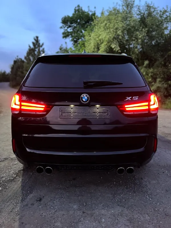 Bmw х5м f15
2017 Год !!!
Надежный 3.0l мотор бензиновый, 326 л. С.
Один хозяин
Настоящий заводской m– пакет
Состояние идеальное. Все работает исправно. Катализаторы, клапаны егр на месте и работают как часики.
Обслуживается на специализированной станции bmw (все заказ наряды с чеками обслуживания машины имеются)
Автомобиль после детейлинга- отполирован, покрыт керамикой в два слоя.
2 Комплекта разноширокой резины зима/лето.
Авто хозяйское, на полном ходу. Без каких либо вложений.
Продажа в связи с покупкой g серии
Цена 3.950 мил. ,торг адекватный у капота
Осмотр енакиево +79494627420
📞 Звоните: +7(949)4627420 - фотография - 3
