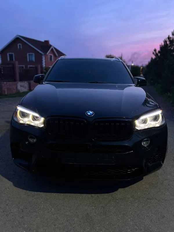 Bmw х5м f15
2017 Год !!!
Надежный 3.0l мотор бензиновый, 326 л. С.
Один хозяин
Настоящий заводской m– пакет
Состояние идеальное. Все работает исправно. Катализаторы, клапаны егр на месте и работают как часики.
Обслуживается на специализированной станции bmw (все заказ наряды с чеками обслуживания машины имеются)
Автомобиль после детейлинга- отполирован, покрыт керамикой в два слоя.
2 Комплекта разноширокой резины зима/лето.
Авто хозяйское, на полном ходу. Без каких либо вложений.
Продажа в связи с покупкой g серии
Цена 3.950 мил. ,торг адекватный у капота
Осмотр енакиево +79494627420
📞 Звоните: +7(949)4627420 - фотография - 8