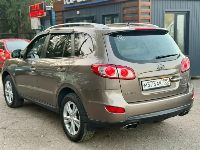 💶 Цена:1.340.000р
📮 Город:донецк
🚘 Марка / модель: hyundai santa fe
📅 Год выпуска:2011
📊 Пробег:175000км
⛽ Двигатель (тип, объем, ): 2.2
🔧 Тип кпп:автомат
📝 Описание: один хозяин с момента покупки в салоне г. Донецк. Машина в очень хорошем состоянии. Кузов не гнилой. Часики. Максимальная комплектация. Климат работает. Два ключа. Переоформление без проблем. Возможна продажа в кредит.
☎ Контактный телефон:+79495001160(телеграм)
📞 Звоните: +7(949)5001160 - фотография - 6