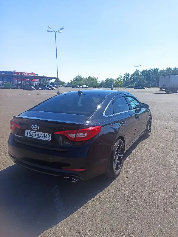 Продам hyundai sonata 2,4 л, 178 л. С,6-ступка #
Русификация, шумоизоляция дверей и арок, камера заднего вида, сигнализация с автозапуском, установлены проставки на стойки 2 см
Замена масла каждые 7-8 тысяч
Масло только оригинал
Есть незначительные повреждения по кузову: водительская дверь, бампер
Вместе с машиной отдаю видеорегистратор, сабвуфер, второй комплект дисков на зиму, ступица оригинал, новые приводные ремни, запасные лэды, рейку б/у
Цена : 1,350,000 р, торг у капота приветствуется
Пробег : 186000 км
Осмотр: донецк, ворошиловский район
Я собственник, продажа с полным переоформлением в мрэо
Перекупы и мошенники - мимо!!!
Более подробная информация по телефону +7(949)3550468 либо непосредственно у капота
Звоните в любое время с 10:00 до 23:00
+7(949)3550468Продам hyundai sonata 2,4 л, 178 л. С,6-ступка #
Русификация, шумоизоляция дверей и арок, камера заднего вида, сигнализация с автозапуском, установлены проставки на стойки 2 см
Замена
📲 Tg: @sarmatepta
📞 Звоните: +7(949)3550468 - фотография - 2