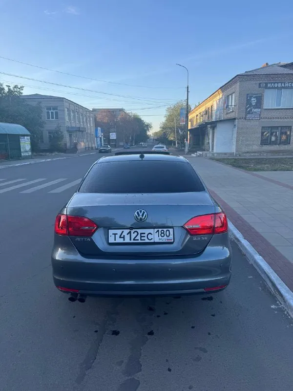 Продам volkswagen jetta 2011 года выпуска, мотор 2.5 атмосферный, (6-ти ступенчатый aisin), пробег 118.000 миль, в комплектации кожаный салон, люк, подогревы сидений, борт компьютер, мультируль. Машина вложений не требует, работает все что должно работать. Цена 1🍋
Обмен
+79495730450
📲 Tg: псих
📞 Звоните: +7(949)5730450 - фотография - 2