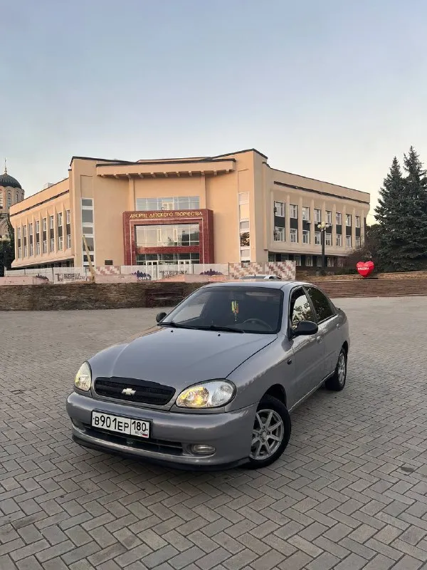 Продам chevrolet ланос 2007 год. 1,5, работает хорошо, не дымит, масло не берет. Ходовка почти вся новая. Машинка вся обслужена! Зашумлены двери, задняя полка. Стоит хорошая музыка, сигнализация. Комплектация: гур, кондер, 2 стеклоподъемника. По кузову есть моменты в виде вмятин (без рыжиков и гнили), машина не новая. 2 комплекта резины (отъездила по 1 сезону). Цена: 300 тысяч. Макеевка
+79494756695
📲 Tg: @v_r777
📞 Звоните: +7(949)4756695 - фотография - 1