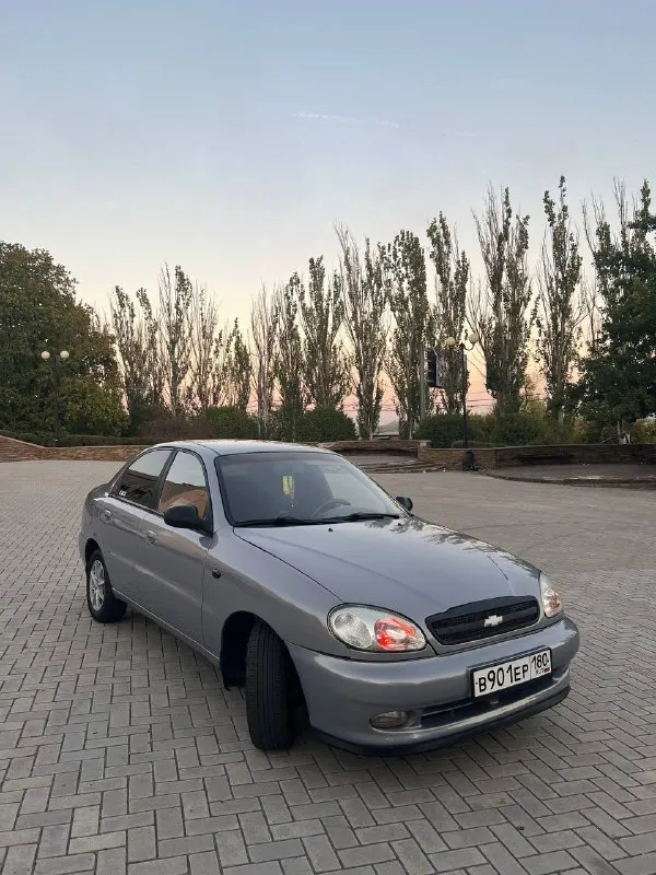 Продам chevrolet ланос 2007 год. 1,5, работает хорошо, не дымит, масло не берет. Ходовка почти вся новая. Машинка вся обслужена! Зашумлены двери, задняя полка. Стоит хорошая музыка, сигнализация. Комплектация: гур, кондер, 2 стеклоподъемника. По кузову есть моменты в виде вмятин (без рыжиков и гнили), машина не новая. 2 комплекта резины (отъездила по 1 сезону). Цена: 300 тысяч. Макеевка
+79494756695
📲 Tg: @v_r777
📞 Звоните: +7(949)4756695 - фотография - 2