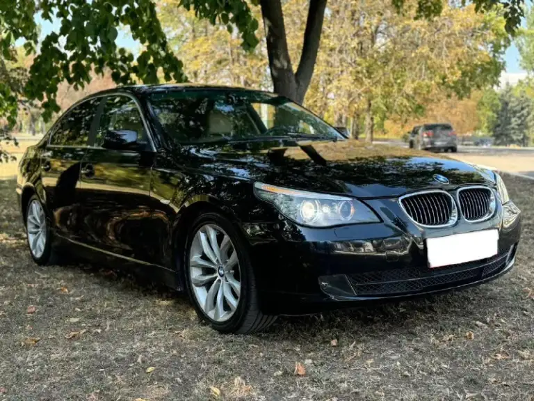 Продам bmw 5 е60
:2.5 Бензин 218л. С
Коробка: автоматическая!
Год выпуска: 2008
Пробег родной : 300к!
Масло не расходует, любые проверки на вашем сто, двигатель после кап ремонта, коробка работает идеально, авто в хорошей комплектации, климат контроль двух зонный, люк, датчики света и дождя, круиз контроль, полный электра пакет, кожаный салон, приводы сидений, парктроники.
В 2024 году было произведено много работы над машиной, вложено 400 ка, замена стоек в круг, дисковых тормозов и колодок, все рычаги в круг новые, мотор весь переуплотнен, система охлаждения новая, новый компрессор кондиционера, новая рулевая рейка, новые задние привода, также поменяно масло в двигателе и коробке, новые свечи, машина ближайшее время не потребует вложений, поменяно все что можно было поменять и довести машину до идеального состояния. Переделана оптика, светит отлично, все что было проделано по машине выше перечисленное, не выдумки, в этом вы можете увид
📞 Звоните: +7(949)4976240 - фотография - 2