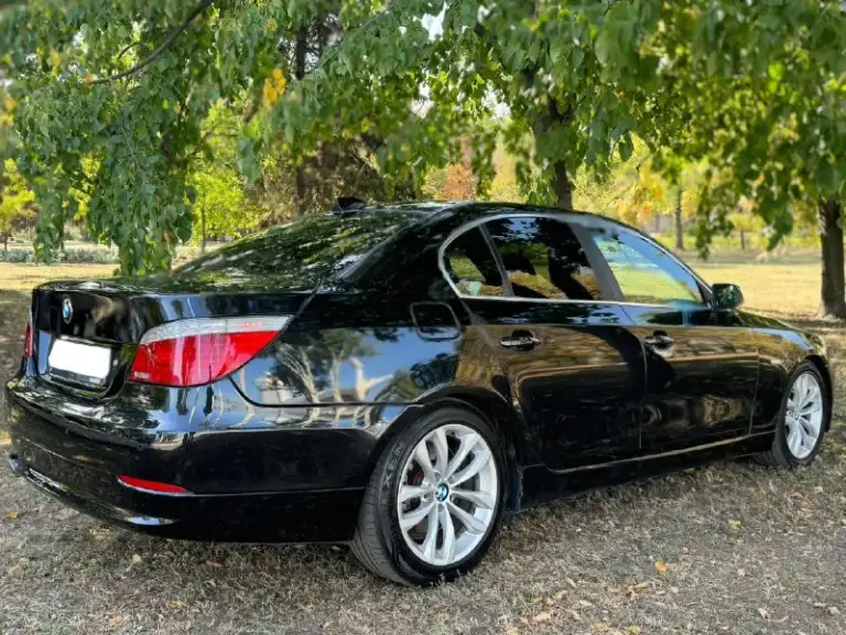Продам bmw 5 е60
:2.5 Бензин 218л. С
Коробка: автоматическая!
Год выпуска: 2008
Пробег родной : 300к!
Масло не расходует, любые проверки на вашем сто, двигатель после кап ремонта, коробка работает идеально, авто в хорошей комплектации, климат контроль двух зонный, люк, датчики света и дождя, круиз контроль, полный электра пакет, кожаный салон, приводы сидений, парктроники.
В 2024 году было произведено много работы над машиной, вложено 400 ка, замена стоек в круг, дисковых тормозов и колодок, все рычаги в круг новые, мотор весь переуплотнен, система охлаждения новая, новый компрессор кондиционера, новая рулевая рейка, новые задние привода, также поменяно масло в двигателе и коробке, новые свечи, машина ближайшее время не потребует вложений, поменяно все что можно было поменять и довести машину до идеального состояния. Переделана оптика, светит отлично, все что было проделано по машине выше перечисленное, не выдумки, в этом вы можете увид
📞 Звоните: +7(949)4976240 - фотография - 6