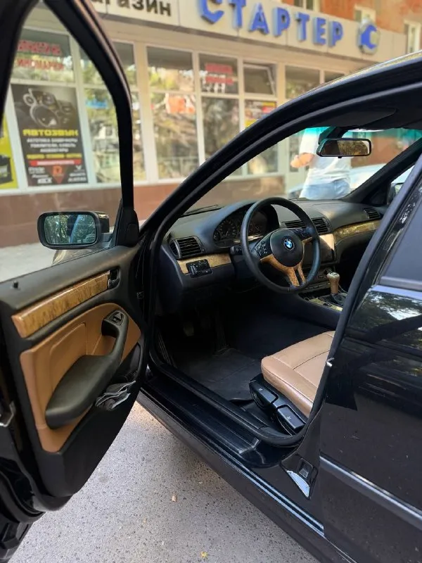 Продается bmw 3 серии e46 touring 318d (2004 г. В. )
    Двигатель:дизельный m47n 2.0
    Коробка передач: 5-ступенчатая механика
    Привезена из германии лично.
Из последнего:
    Подвеска:
Замена передних рычагов meylehd, заменил передние стойки и втулки стабилизатора febi, опорные подшипники передние lemforder, задняя подвеcка полностью перебиралась в прошлом году.
Реставрированы топливные форсунки, заменены датчики: тнвд и топливной рампы (bosch), так же есть все накладные и старые запчасти.
Заменил ремни кондиционера и приводной gates, ina. Впускной коллектор чищу каждый год, заслонки удалены,   свечи накала beru.
Замена масла каждые 8-10 тыс. Км. , практически на все есть накладные и старые детали.
Современная android-магнитола teyes сс3 с видео регистратором,
Кондиционер дует хорошо.
Комплект зимних и летних ковриков.
     По кузову есть нюансы
Цена: 960 000 рублей
Пробег 335000 км.
Готов на любые проверки возможен торг +79494267281
📲 Tg: @doneckui
📞 Звоните: +7(949)4267281 - фотография - 7