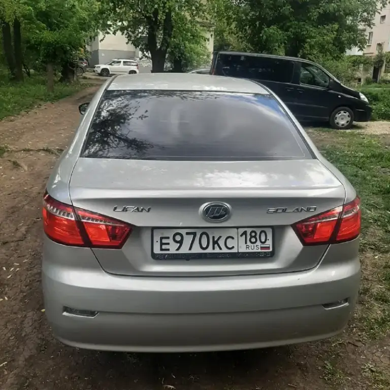 Продам lifan solano 🔥
Год выпуска:2018🔥
Пробег, км:44.000 (оригинал)🔥 салона выехала 2020 год. Стояла в высточном зале. Оригинал тоета корола.
Модификация:1.8мт🔥
Тип двигателя:бензин🔥
Коробка передач :механика 🔥
Привод:передний 🔥
Тип кузова :седан🔥
Цвет:серый🔥
Koмплeктaция:standart🔥
-Кондиционер (рабочий)
-Центральный замок
-Электро-регулировка зеркал
-Гидроусилитель руля
-Электрические стеклоподъемники
-Галогенные фары
-Передние противотуманные фары
-Дополнительный стоп-сигнал
-Датчик света
-Боковые зеркала с повторителями указателей поворота
-Электроподогрев зеркал
-Подушка безопасности водительская/пассажика
-Антиблокировочная система (abs)
-Система распределения тормозного усилия (ebd)
-Автоблокировка дверей при езде
-Бортовой компьютер
В продаже лифан солано с реальным пробегом 44.000км. Автомобиль в идеальном состоянии, как технически, так и внешне.
Работает идеально, без посторонних звуков.
Ходовая часть на 5+ абсолютно делать ничего
📞 Звоните: +7(949)3412995 - фотография - 3