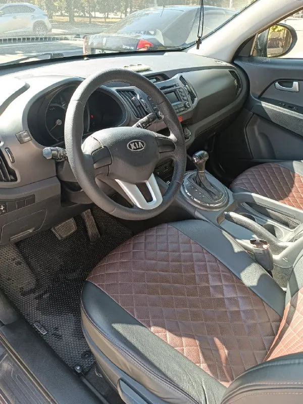 Продам kia sportage. Год: 2010. Обьем : 2.0 бензин. Пробег: 229000км. Кпп: автомат (полноценный). Автомобиль в хорошем состоянии, как технически так и внешне. Двигатель работает ровно, не дымит, масло не расходует. Коробка передач чистый автомат, работает отлично во всех режимах. Ходовая обслужена, не стучит, не гремит. Салон в хорошем состоянии, работает всё. Я владелец с мая 2023 года в днр. Продаю в связи с покупкой нового авто. Звоните, приезжайте, смотрите. Хороший авто за адекватные деньги! Зимняя резина в подарок. Осмотр: донецк-макеевка. Цена:1.2₽. (без торга )
Связь:+7-949-317-90-12 валерий - фотография - 4