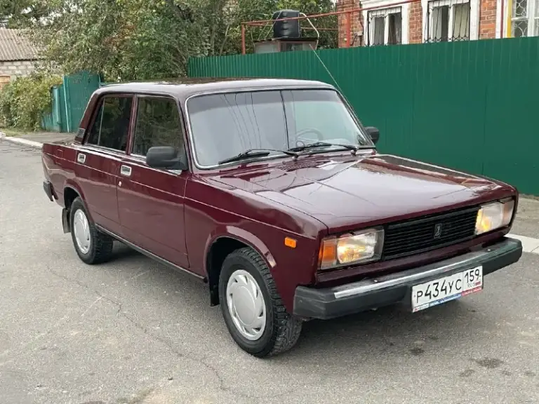 Продам ваз 2105 2006 года
В хорошем состоянии без вложений по технике в идеальном состоянии мотор коробка редуктор электрика все в идеальном состоянии машина без вложений хоть садись езжай на луну и обратно машина крепкая надежная
Уже на хорошей зимней резине
Стоит хорошая музыка пионер
Салон хороший не просиженный
Сигнализация есть
По документам полный порядок переоформление обязательно
Машина без дтп стекла все заводские в родном окрасе
Город мариуполь
+79498357723 Леонид
+79498364847 Леонид
Цена 205 тысяч рублей
Торг быстрым. - фотография - 6