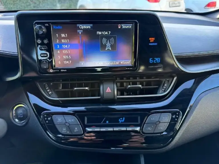 Toyota c-hr, 2018, 2.0 автомат, 31000 км. Состояние нового автомобиля. Технически в отличном состоянии. Хорошая комплектация, бесключевой доступ, система запуска старт-стоп, раздельный климат-контроль, подогревы сидений, датчик света с автоматическим дальним светом, активный круиз-контроль, удержание в полосе, датчики слепых зон, диски r18. Возможно оформление в кредит. Возможен обмен. Более детально по телефону.
Цена - 2.150.000 р.
+79493250509 - фотография - 10
