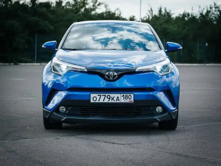 Toyota c-hr, 2018, 2.0 автомат, 31000 км. Состояние нового автомобиля. Технически в отличном состоянии. Хорошая комплектация, бесключевой доступ, система запуска старт-стоп, раздельный климат-контроль, подогревы сидений, датчик света с автоматическим дальним светом, активный круиз-контроль, удержание в полосе, датчики слепых зон, диски r18. Возможно оформление в кредит. Возможен обмен. Более детально по телефону.
Цена - 2.150.000 р.
+79493250509 - фотография - 2