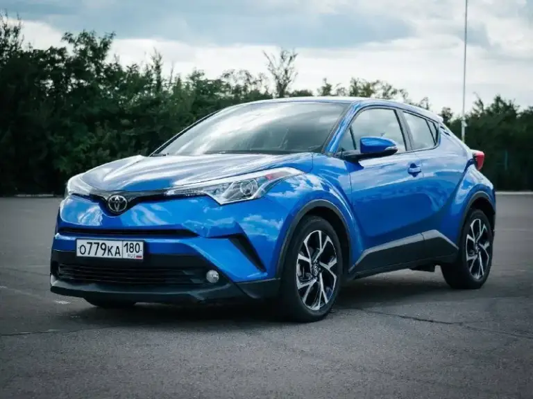 Toyota c-hr, 2018, 2.0 автомат, 31000 км. Состояние нового автомобиля. Технически в отличном состоянии. Хорошая комплектация, бесключевой доступ, система запуска старт-стоп, раздельный климат-контроль, подогревы сидений, датчик света с автоматическим дальним светом, активный круиз-контроль, удержание в полосе, датчики слепых зон, диски r18. Возможно оформление в кредит. Возможен обмен. Более детально по телефону.
Цена - 2.150.000 р.
+79493250509 - фотография - 3