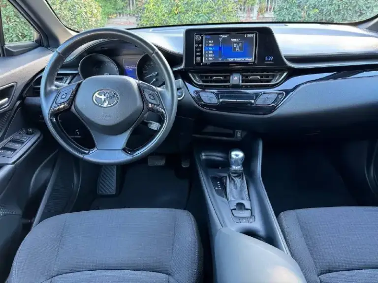 Toyota c-hr, 2018, 2.0 автомат, 31000 км. Состояние нового автомобиля. Технически в отличном состоянии. Хорошая комплектация, бесключевой доступ, система запуска старт-стоп, раздельный климат-контроль, подогревы сидений, датчик света с автоматическим дальним светом, активный круиз-контроль, удержание в полосе, датчики слепых зон, диски r18. Возможно оформление в кредит. Возможен обмен. Более детально по телефону.
Цена - 2.150.000 р.
+79493250509 - фотография - 8