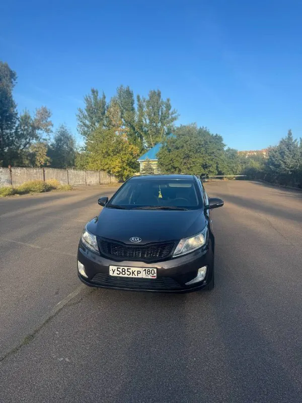 Продается kia rio, 2014 г. В. , рестайлинг
Цена: 1 150 000₽ телефон: +7 (949) 384 62 83 - telegram
Город макеевка
Ключевые преимущества:
· Проверенная история: автомобиль не использовался в такси или каршеринге
·Полностью обслужен, готов к эксплуатации — никаких дополнительных вложений не требует.
· Чистые документы: птс оригинальный, нет штрафов, и ограничений. Любые проверки приветствуются.
· Вместе с автомобилем комплект зимней резины.
Технические характеристики:
· Год выпуска: 2014 (рестайлинг)
· Двигатель: 1.6 л
· Коробка передач: 6-ступенчатый автомат
· Пробег: 100 000 км (подтвержден)
· Состояние: идеальное, ухоженное
Комплектация:
· Климат-контроль (двухзонный)
· Подогрев передних сидений
· Подогрев рулевого колеса
· Подогрев зоны стеклоочистителей
· Электрорегулировка и подогрев зеркал
· Подогрев заднего стекла
· Электропакет
· Мультифункциональное рулевое колесо
· Парктроники
· Магнитола
· Сигнализация двухсторонняя
·Сервисная книжка
· Два ключа
· Чистый салон и кузов - фотография - 1