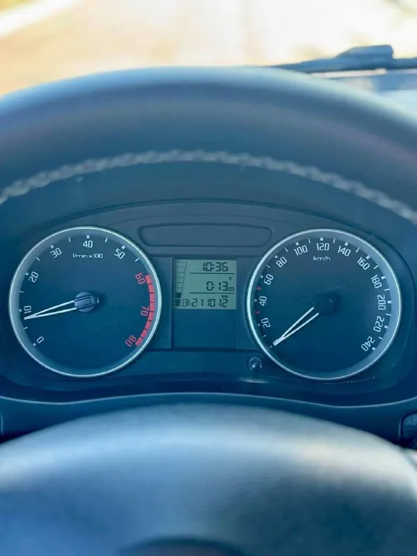 🇨🇿 Skoda fabia 1.4 mk2

💰Цена: 640 000р
🏢Город: мариуполь
📅Год выпуска: 2008
🧾Пробег: 211 012 км.
⚙️Двигатель: 1.4
⛽Топливо: бензин
⚙️Кпп: механика

📞 Телефон:

+7-949-727-41-51
+7-989-263-55-56
+7-949-551-91-52

💾 Описание:

Fabia идеальный выбор для тех, кто ищет надёжный и практичный автомобиль. Этот универсал отличается элегантным дизайном и просторным салоном.

✅ Два владельца, южная эксплуатация, птс оригинал

✅Отличное состояние кузова, без коррозии, несколько косметических подкрасов

✅Хорошее состояние как внешне, так и технически

Комплектация 👍 :
Климат-контроль, гур, abs, центральный замок, подогрев сидений, полный электропакет, легкосплавные штатные диски r16 на хорошей летней резине.

Улица шевченко 269

🏦 Возможна продажа в кредит по двум документам. - фотография - 10