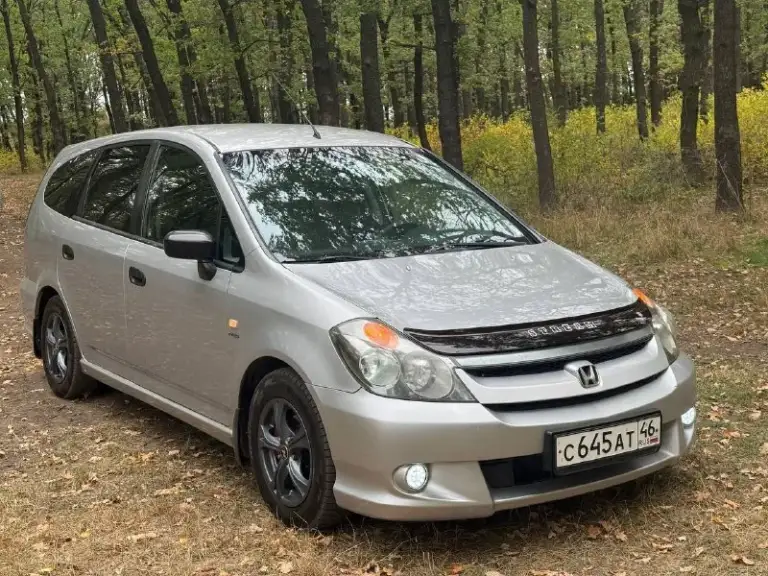 В продаже : honda stream, рестайлинг, 2004 г. В, полноценный 6-и местный “минивэн“, но, если заменить второй ряд (раздельных) сидений на (сплошные) выйдет 7-и местной. Птс оригинал. Родной пробег : 263,200 км, три собственника. Двигатель 1.7 л (d17a) на 125 л. С, работает без нареканий, тихо и ровно, обслужен, заменены ремни, ролики, помпа. Ходовая после ревизии. Сцепление менялось в прошлом году, коробка переключает отлично. Салон велюр, как новый. Практически вся в заводском окрасе, без дтп. Пороги переварены в июле-месяце этого года.
Стоимость : 550,000 руб.
Обмен не интересен.
Находится в г макеевка.
Звонить по существу.
Контакты :
+7(949)-453-12-33
+7(951)-767-97-27 - фотография - 4
