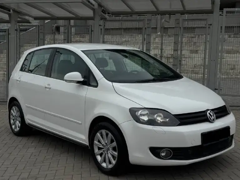 Продам volkswagen golf plus
Год выпуска 2011
Объем двигателя 1.6
Коробка механика надежная сочетания двигателя и коробки пробег в авто 113.000 км !один хозяин за всё время эксплуатации ! Автотека зелёная без дтп !комплектация-
Стоит штатная мультимедия работает отлично, камера заднего вида
4 Электро стёклаподъемника,
Подогрев сидений, климат контроль двух зонный,
Подогрев заднего/переднего лобового и зеркал, abs/esp, электро регулировка складывания боковых зеркал! Датчики дождя, датчики света система адаптивного освещения (afs) хорошая акустика,
Сигнализация, центральный замок авто в отличном состоянии
По кузову, рыжиков и вздутия нет, от слова совсем!
, Коробка в отличном состоянии машина полностью обслужена от и до вложений не требует все чеки сохранились !ходовая часть недавно была обслужена полностью !
Салон в отлично сохранилась, работает каждая кнопочка!
По документам полный порядок, любой вид оформления!цена 985.000.р аргументи
📲 Tg: @klimenko_f
📞 Звоните: +7(949)5174855 - фотография - 2