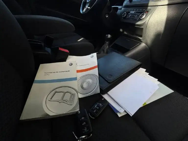 Продам volkswagen golf plus
Год выпуска 2011
Объем двигателя 1.6
Коробка механика надежная сочетания двигателя и коробки пробег в авто 113.000 км !один хозяин за всё время эксплуатации ! Автотека зелёная без дтп !комплектация-
Стоит штатная мультимедия работает отлично, камера заднего вида
4 Электро стёклаподъемника,
Подогрев сидений, климат контроль двух зонный,
Подогрев заднего/переднего лобового и зеркал, abs/esp, электро регулировка складывания боковых зеркал! Датчики дождя, датчики света система адаптивного освещения (afs) хорошая акустика,
Сигнализация, центральный замок авто в отличном состоянии
По кузову, рыжиков и вздутия нет, от слова совсем!
, Коробка в отличном состоянии машина полностью обслужена от и до вложений не требует все чеки сохранились !ходовая часть недавно была обслужена полностью !
Салон в отлично сохранилась, работает каждая кнопочка!
По документам полный порядок, любой вид оформления!цена 985.000.р аргументи
📲 Tg: @klimenko_f
📞 Звоните: +7(949)5174855 - фотография - 9