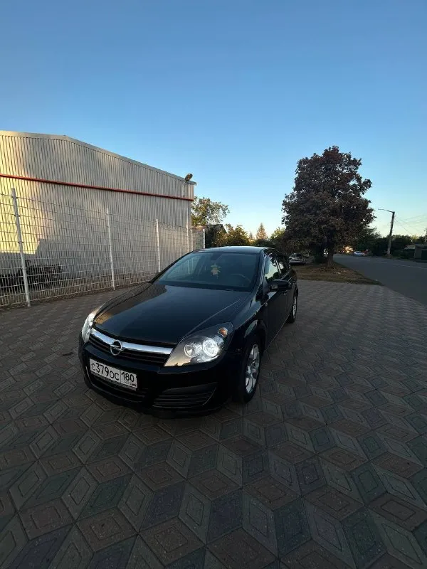 Продам opel astra h в кузове хетчбек
1.8 Коробка автомат 4х ступенчатая (не робот)
Весь кузов в родной краске
Электростеклоподьемники в круг
Круиз контроль
Климат контроль
Парктроники
Цветной бк
Установлено гбо
Машина пригнана с германии в 2021 году
Продажа в связи покупкой нового авто, с машиной расставаться очень грустно, отличный авто который никогда не подводил
За машиной ухаживали, салон чистый, в машине не курили
Состояние авто отличное
Два комплекта ковриков, два комплекта резины (лето 2 сезона, зима 1 сезон)
Цена 777.000
+79494560610
Осмотр г. Харцызск
📲 Tg: @whyshersh
📞 Звоните: +7(949)4560610 - фотография - 2